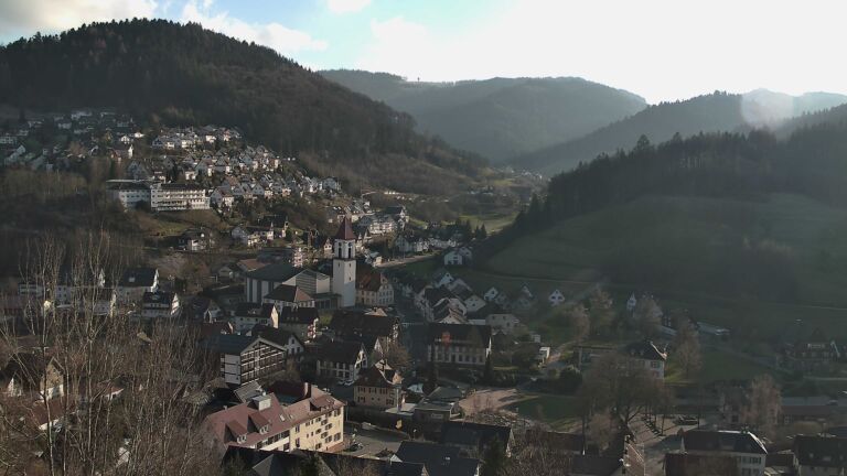 Dieses Bild zeigt eine Webcam-Aufnahme von Ottenhöfen, aufgenommen am Donnerstag, den 25.12.2025 um 14:30 Uhr