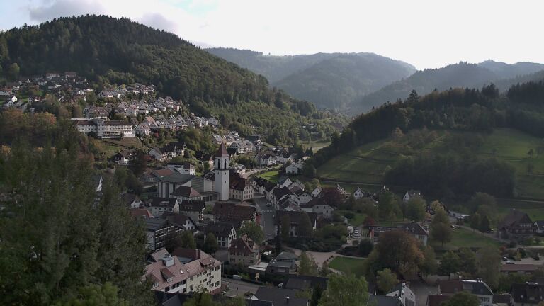 Dieses Bild zeigt eine Webcam-Aufnahme von Ottenhöfen, aufgenommen am Montag, den 19.10.2026 um 15:00 Uhr