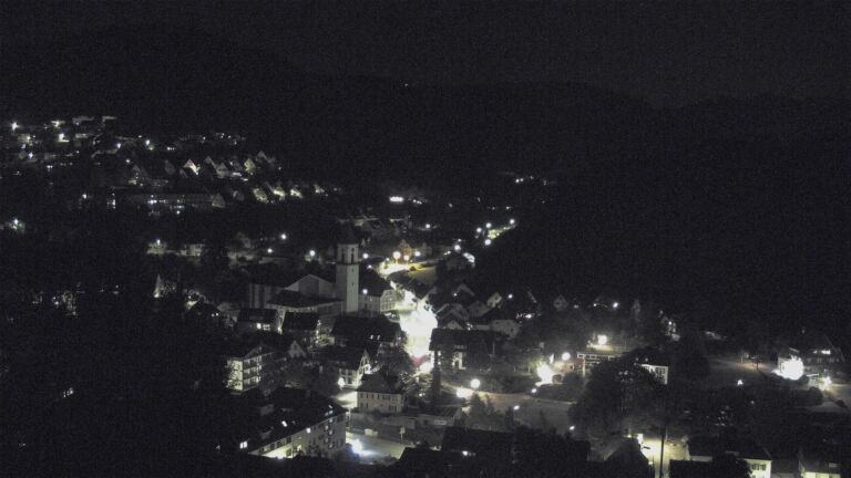Dieses Bild zeigt eine Webcam-Aufnahme von Ottenhöfen, aufgenommen am Samstag, den 18.07.2026 um 23:30 Uhr