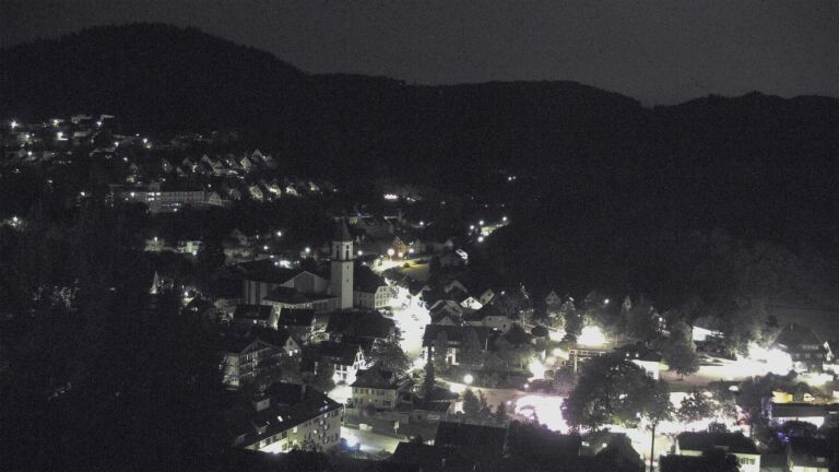 Dieses Bild zeigt eine Webcam-Aufnahme von Ottenhöfen, aufgenommen am Sonntag, den 26.07.2026 um 00:00 Uhr