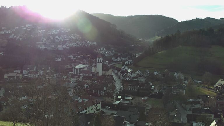 Dieses Bild zeigt eine Webcam-Aufnahme von Ottenhöfen, aufgenommen am Donnerstag, den 18.12.2025 um 10:00 Uhr