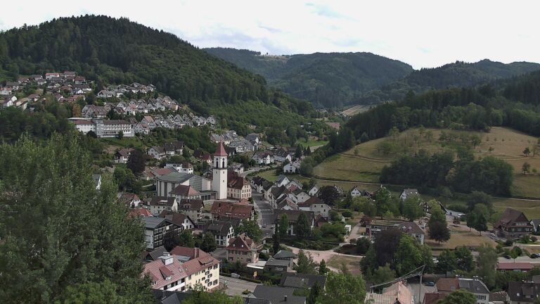 Dieses Bild zeigt eine Webcam-Aufnahme von Ottenhöfen, aufgenommen am Donnerstag, den 16.07.2026 um 16:20 Uhr