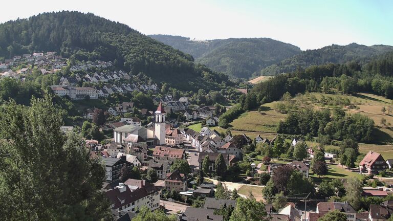 Dieses Bild zeigt eine Webcam-Aufnahme von Ottenhöfen, aufgenommen am Donnerstag, den 09.07.2026 um 09:40 Uhr