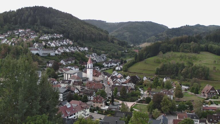Dieses Bild zeigt eine Webcam-Aufnahme von Ottenhöfen, aufgenommen am Dienstag, den 22.09.2026 um 08:10 Uhr