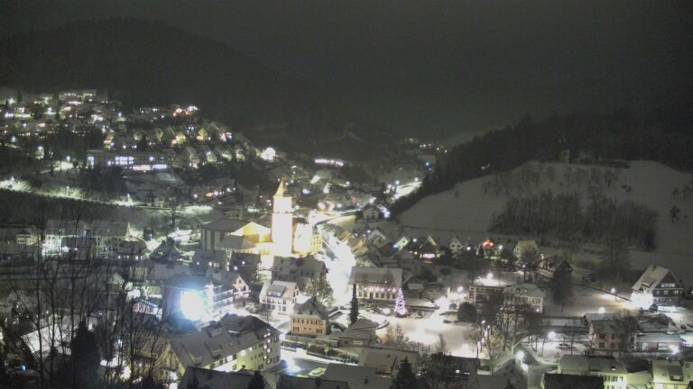 Dieses Bild zeigt eine Webcam-Aufnahme von Ottenhöfen, aufgenommen am Dienstag, den 06.01.2026 um 17:50 Uhr