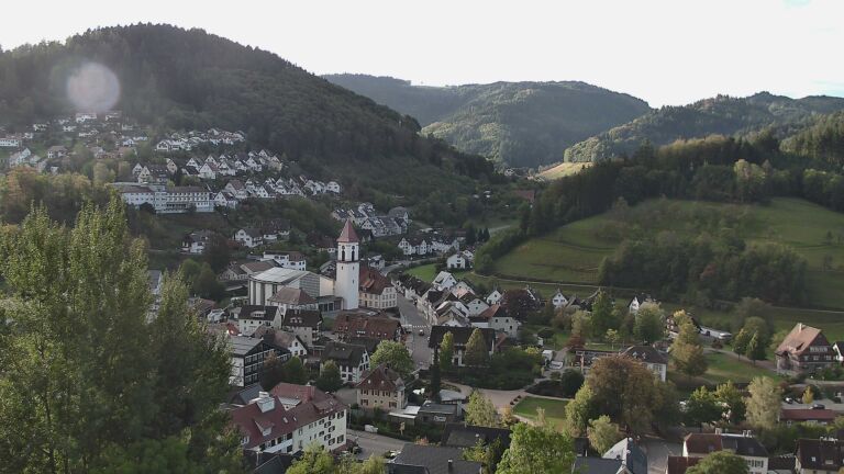 Dieses Bild zeigt eine Webcam-Aufnahme von Ottenhöfen, aufgenommen am Montag, den 12.10.2026 um 09:10 Uhr