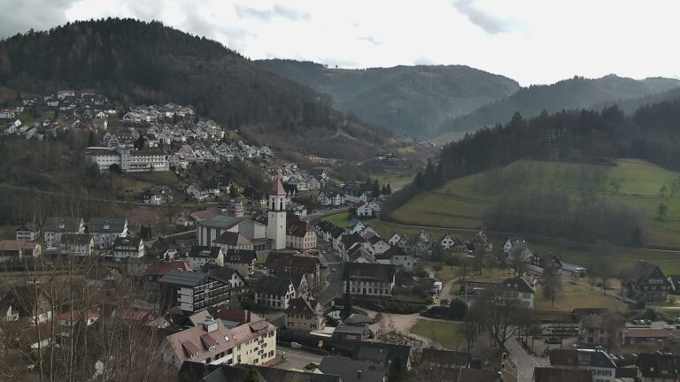 Dieses Bild zeigt eine Webcam-Aufnahme von Ottenhöfen, aufgenommen am Sonntag, den 01.02.2026 um 14:40 Uhr