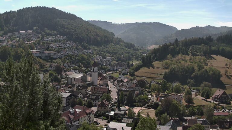 Dieses Bild zeigt eine Webcam-Aufnahme von Ottenhöfen, aufgenommen am Mittwoch, den 26.08.2026 um 12:20 Uhr