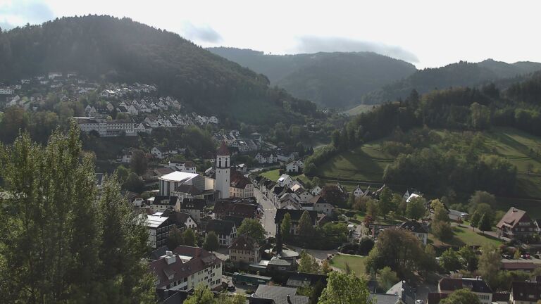 Dieses Bild zeigt eine Webcam-Aufnahme von Ottenhöfen, aufgenommen am Freitag, den 09.10.2026 um 11:10 Uhr