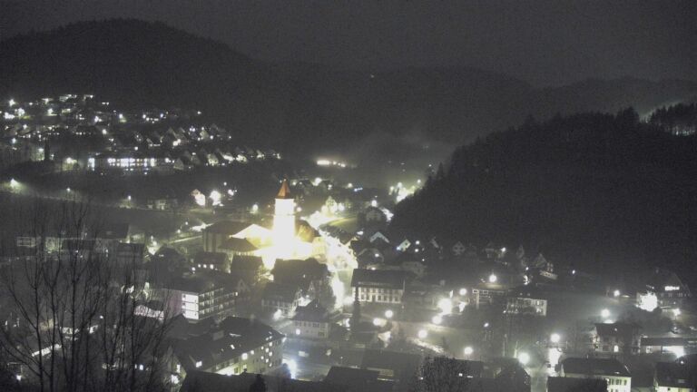 Dieses Bild zeigt eine Webcam-Aufnahme von Ottenhöfen, aufgenommen am Dienstag, den 27.01.2026 um 19:50 Uhr