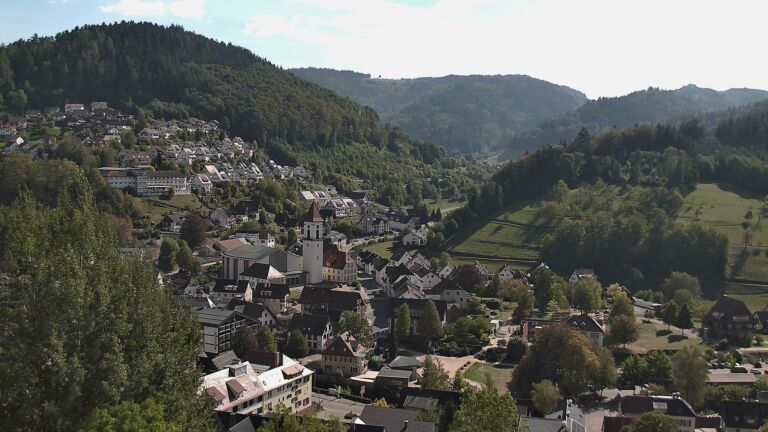 Dieses Bild zeigt eine Webcam-Aufnahme von Ottenhöfen, aufgenommen am Mittwoch, den 30.09.2026 um 14:20 Uhr