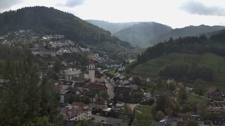 Dieses Bild zeigt eine Webcam-Aufnahme von Ottenhöfen, aufgenommen am Montag, den 19.10.2026 um 12:30 Uhr
