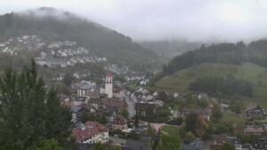 Dieses Bild zeigt eine Webcam-Aufnahme von Ottenhöfen, aufgenommen am Samstag, den 17.10.2026 um 13:20 Uhr