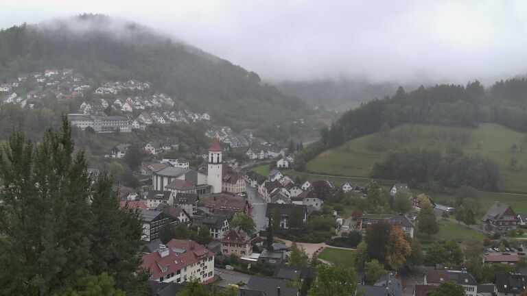 Dieses Bild zeigt eine Webcam-Aufnahme von Ottenhöfen, aufgenommen am Samstag, den 17.10.2026 um 13:20 Uhr