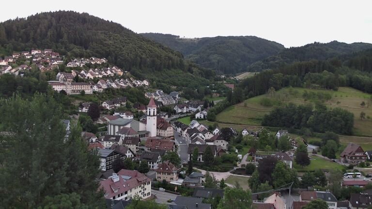 Dieses Bild zeigt eine Webcam-Aufnahme von Ottenhöfen, aufgenommen am Dienstag, den 07.07.2026 um 20:30 Uhr