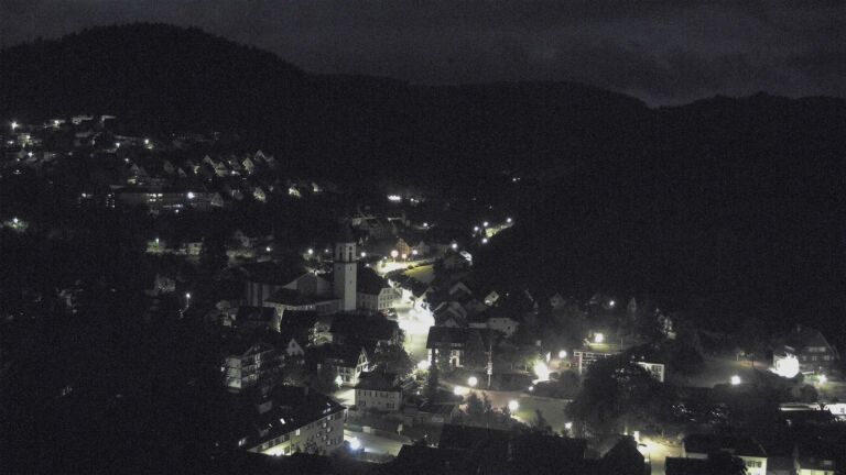 Dieses Bild zeigt eine Webcam-Aufnahme von Ottenhöfen, aufgenommen am Dienstag, den 09.06.2026 um 04:00 Uhr