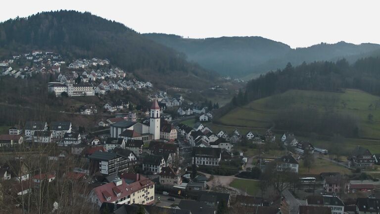 Dieses Bild zeigt eine Webcam-Aufnahme von Ottenhöfen, aufgenommen am Donnerstag, den 05.02.2026 um 17:20 Uhr