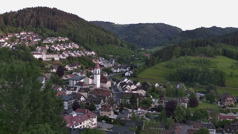 Dieses Bild zeigt eine Webcam-Aufnahme von Ottenhöfen, aufgenommen am Samstag, den 09.05.2026 um 20:30 Uhr