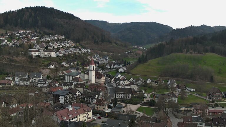 Dieses Bild zeigt eine Webcam-Aufnahme von Ottenhöfen, aufgenommen am Dienstag, den 24.03.2026 um 17:20 Uhr