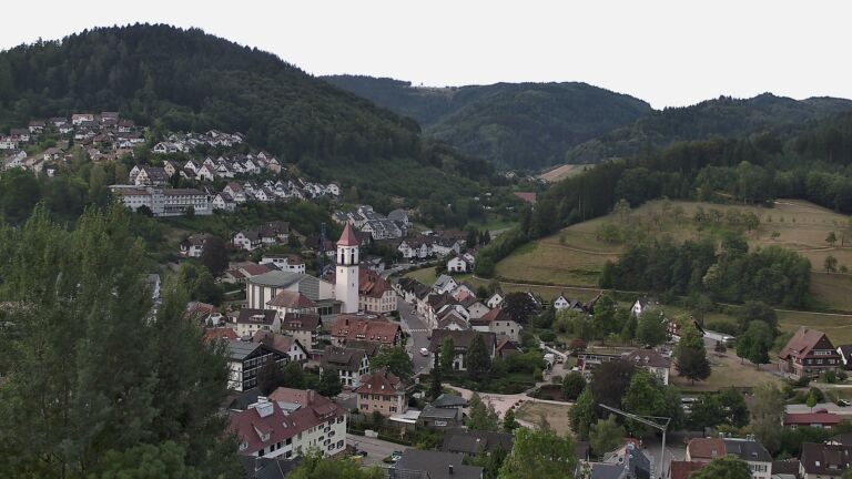 Dieses Bild zeigt eine Webcam-Aufnahme von Ottenhöfen, aufgenommen am Mittwoch, den 05.08.2026 um 07:40 Uhr