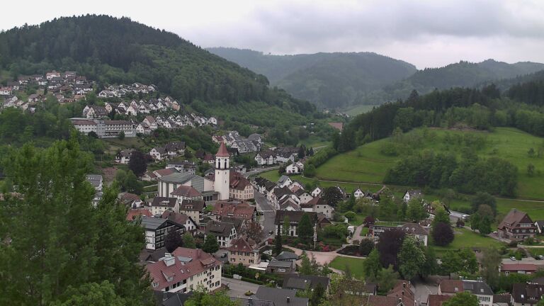 Dieses Bild zeigt eine Webcam-Aufnahme von Ottenhöfen, aufgenommen am Donnerstag, den 07.05.2026 um 15:20 Uhr