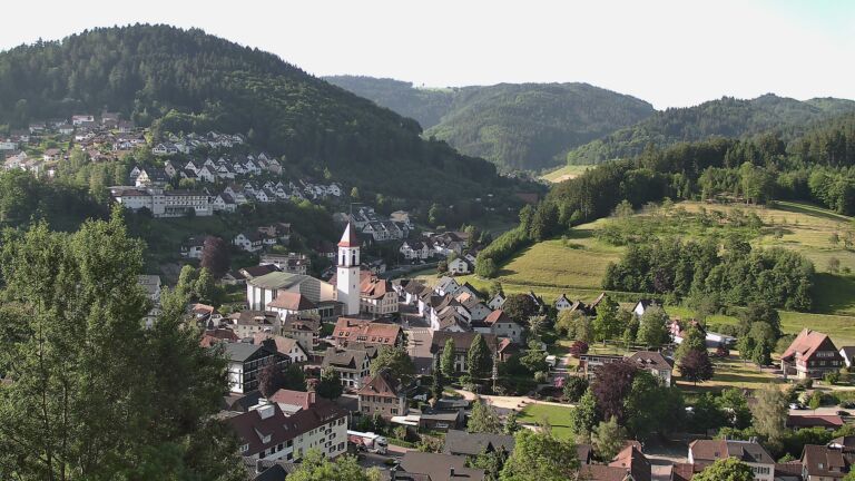 Dieses Bild zeigt eine Webcam-Aufnahme von Ottenhöfen, aufgenommen am Mittwoch, den 27.05.2026 um 08:10 Uhr