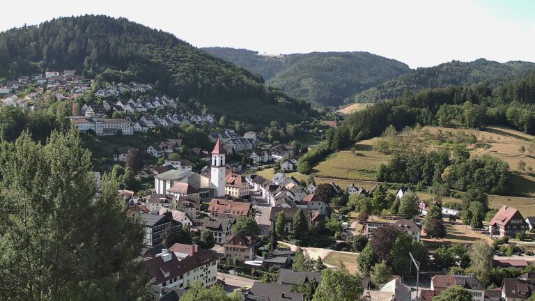 Dieses Bild zeigt eine Webcam-Aufnahme von Ottenhöfen, aufgenommen am Montag, den 20.07.2026 um 09:10 Uhr
