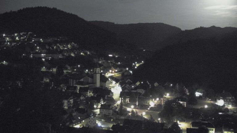 Dieses Bild zeigt eine Webcam-Aufnahme von Ottenhöfen, aufgenommen am Sonntag, den 31.05.2026 um 01:30 Uhr
