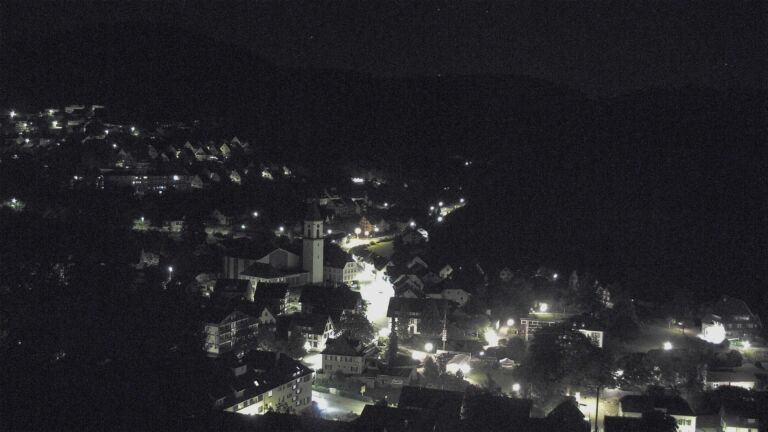 Dieses Bild zeigt eine Webcam-Aufnahme von Ottenhöfen, aufgenommen am Donnerstag, den 18.06.2026 um 01:00 Uhr