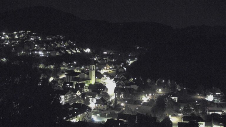Dieses Bild zeigt eine Webcam-Aufnahme von Ottenhöfen, aufgenommen am Freitag, den 02.10.2026 um 20:40 Uhr