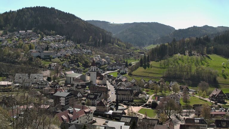 Dieses Bild zeigt eine Webcam-Aufnahme von Ottenhöfen, aufgenommen am Mittwoch, den 08.04.2026 um 12:50 Uhr