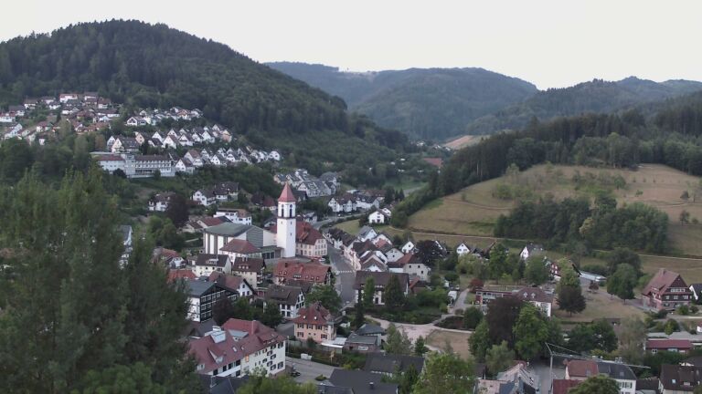Dieses Bild zeigt eine Webcam-Aufnahme von Ottenhöfen, aufgenommen am Sonntag, den 02.08.2026 um 05:50 Uhr