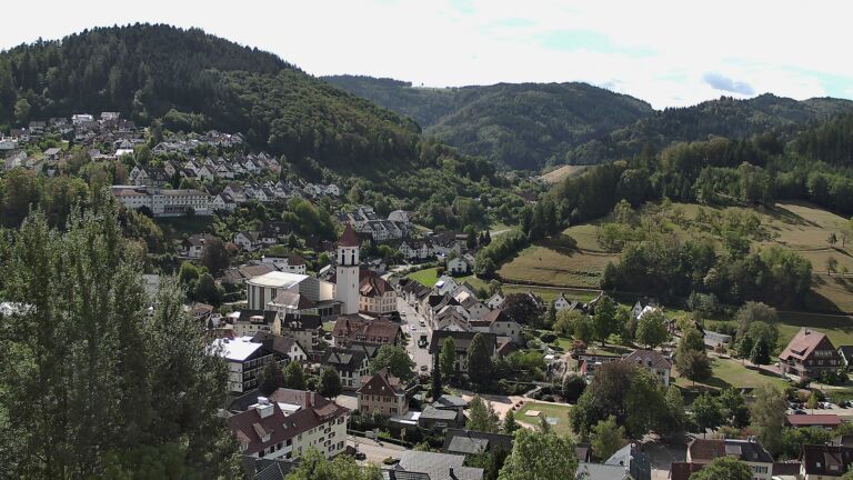 Dieses Bild zeigt eine Webcam-Aufnahme von Ottenhöfen, aufgenommen am Dienstag, den 01.09.2026 um 11:20 Uhr