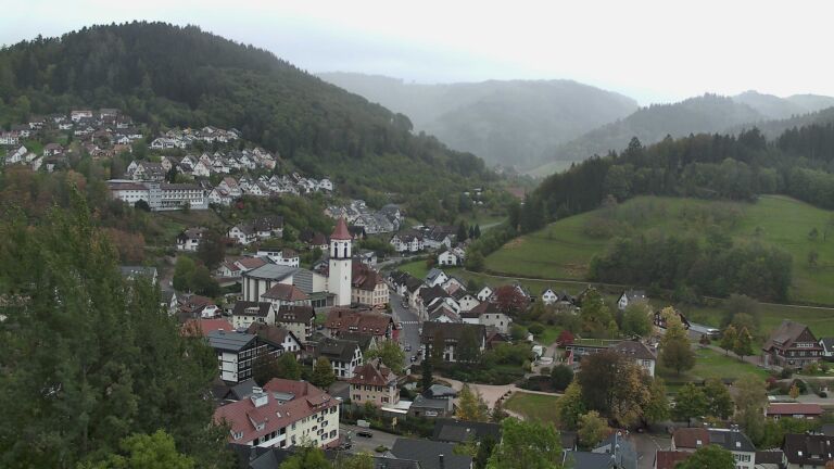 Dieses Bild zeigt eine Webcam-Aufnahme von Ottenhöfen, aufgenommen am Samstag, den 24.10.2026 um 10:30 Uhr