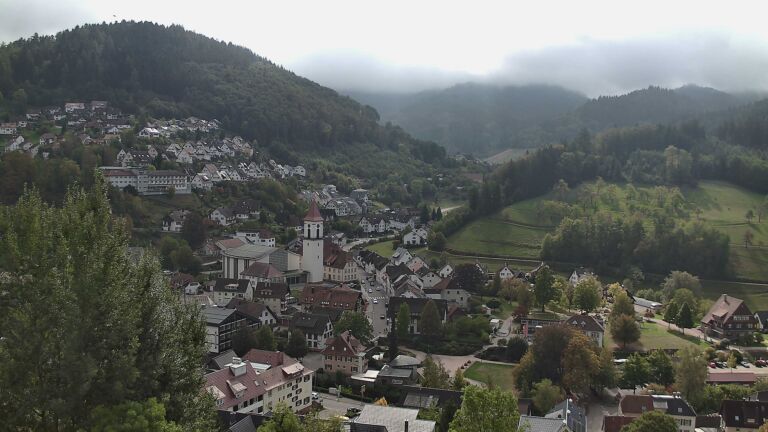 Dieses Bild zeigt eine Webcam-Aufnahme von Ottenhöfen, aufgenommen am Freitag, den 02.10.2026 um 12:30 Uhr