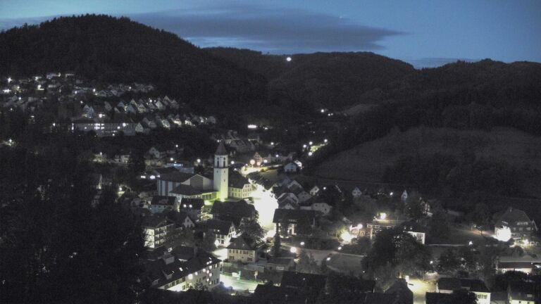 Dieses Bild zeigt eine Webcam-Aufnahme von Ottenhöfen, aufgenommen am Freitag, den 04.09.2026 um 06:00 Uhr
