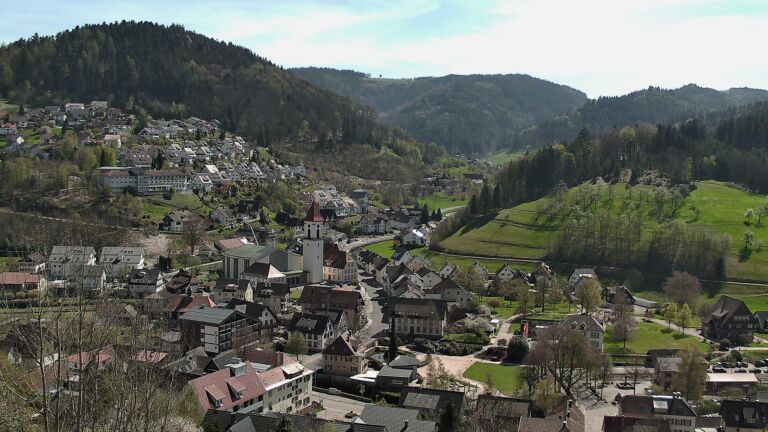 Dieses Bild zeigt eine Webcam-Aufnahme von Ottenhöfen, aufgenommen am Donnerstag, den 09.04.2026 um 14:20 Uhr