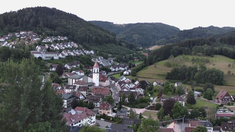 Dieses Bild zeigt eine Webcam-Aufnahme von Ottenhöfen, aufgenommen am Mittwoch, den 08.07.2026 um 05:40 Uhr