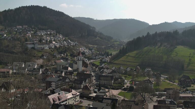 Dieses Bild zeigt eine Webcam-Aufnahme von Ottenhöfen, aufgenommen am Sonntag, den 22.03.2026 um 13:40 Uhr