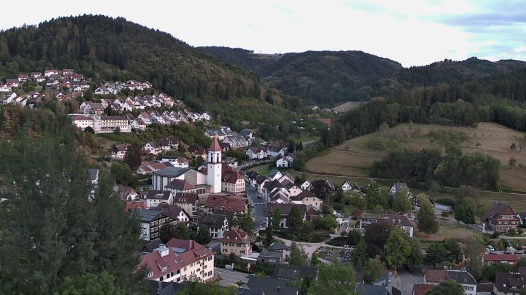 Dieses Bild zeigt eine Webcam-Aufnahme von Ottenhöfen, aufgenommen am Samstag, den 29.08.2026 um 19:50 Uhr