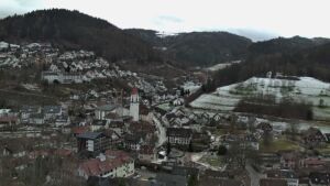 Dieses Bild zeigt eine Webcam-Aufnahme von Ottenhöfen, aufgenommen am Freitag, den 09.01.2026 um 10:20 Uhr