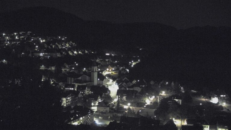 Dieses Bild zeigt eine Webcam-Aufnahme von Ottenhöfen, aufgenommen am Dienstag, den 04.08.2026 um 23:00 Uhr