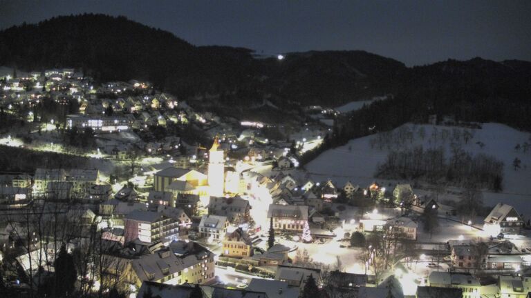 Dieses Bild zeigt eine Webcam-Aufnahme von Ottenhöfen, aufgenommen am Mittwoch, den 07.01.2026 um 17:40 Uhr