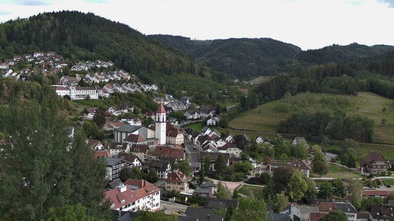 Dieses Bild zeigt eine Webcam-Aufnahme von Ottenhöfen, aufgenommen am Mittwoch, den 09.09.2026 um 17:40 Uhr