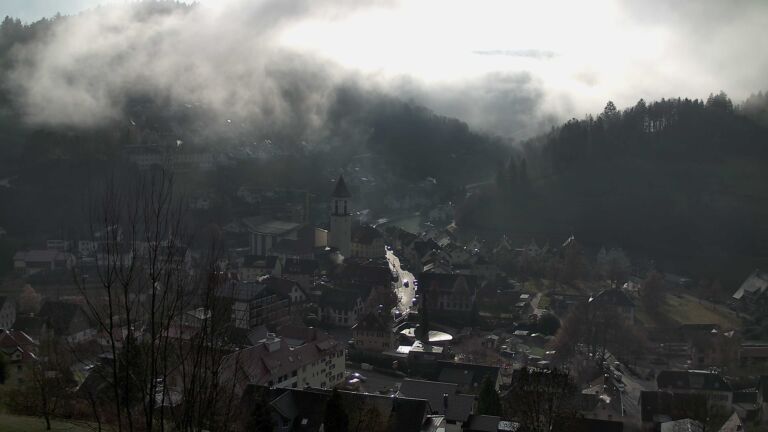 Dieses Bild zeigt eine Webcam-Aufnahme von Ottenhöfen, aufgenommen am Samstag, den 13.12.2025 um 11:00 Uhr