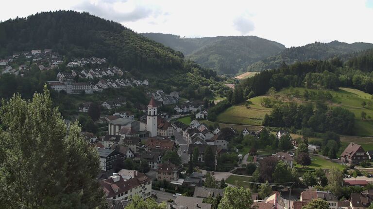 Dieses Bild zeigt eine Webcam-Aufnahme von Ottenhöfen, aufgenommen am Dienstag, den 30.06.2026 um 10:30 Uhr