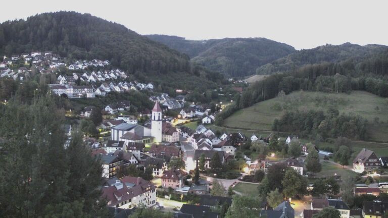 Dieses Bild zeigt eine Webcam-Aufnahme von Ottenhöfen, aufgenommen am Dienstag, den 15.09.2026 um 06:30 Uhr