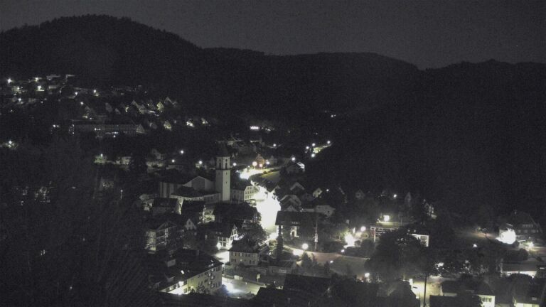 Dieses Bild zeigt eine Webcam-Aufnahme von Ottenhöfen, aufgenommen am Sonntag, den 05.07.2026 um 01:30 Uhr