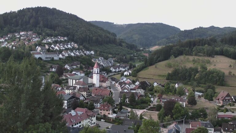 Dieses Bild zeigt eine Webcam-Aufnahme von Ottenhöfen, aufgenommen am Dienstag, den 04.08.2026 um 05:50 Uhr