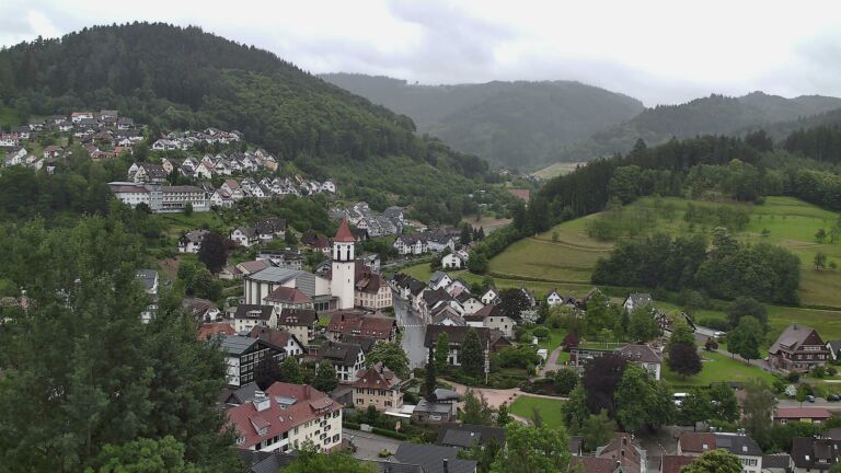 Dieses Bild zeigt eine Webcam-Aufnahme von Ottenhöfen, aufgenommen am Mittwoch, den 10.06.2026 um 15:40 Uhr